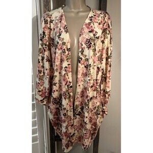 The Gaudy Boutique Kimono Size Small Floral Roses